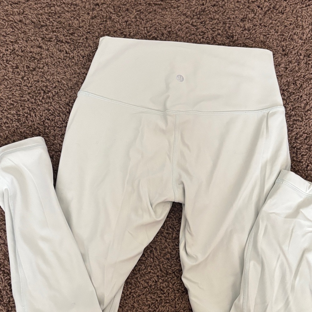 Lululemon High-Rise light blue Leggings
